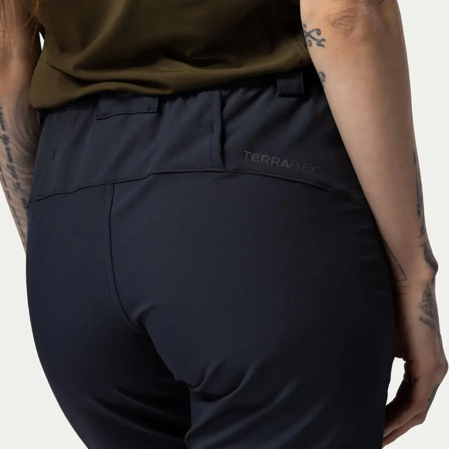 BN013 Leichte Flex Shorts für Damen